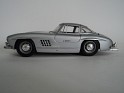 1:18 Bburago Mercedes Benz 300 SL  Grey Metallic. Uploaded by Francisco